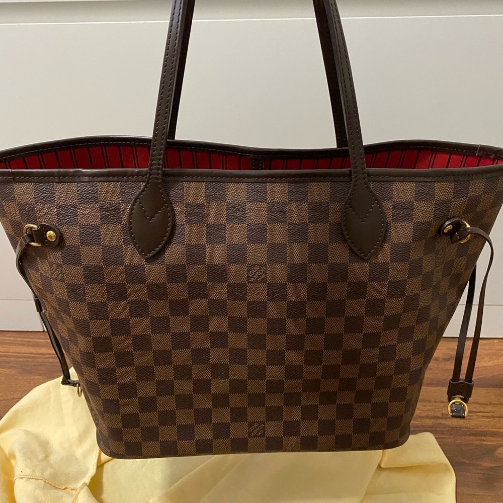 Louis Vuitton Neverfull MM